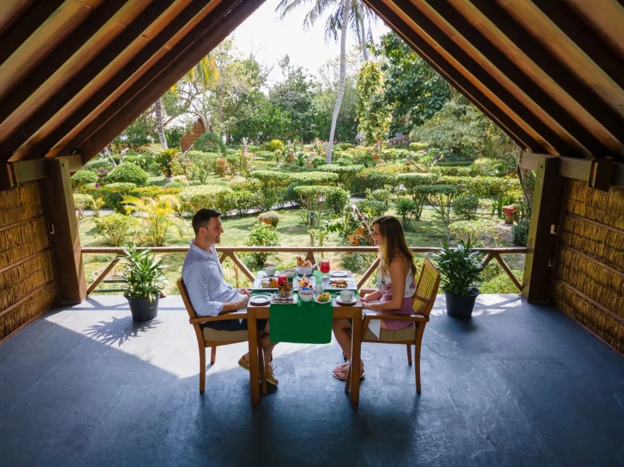 Treehouse Dining