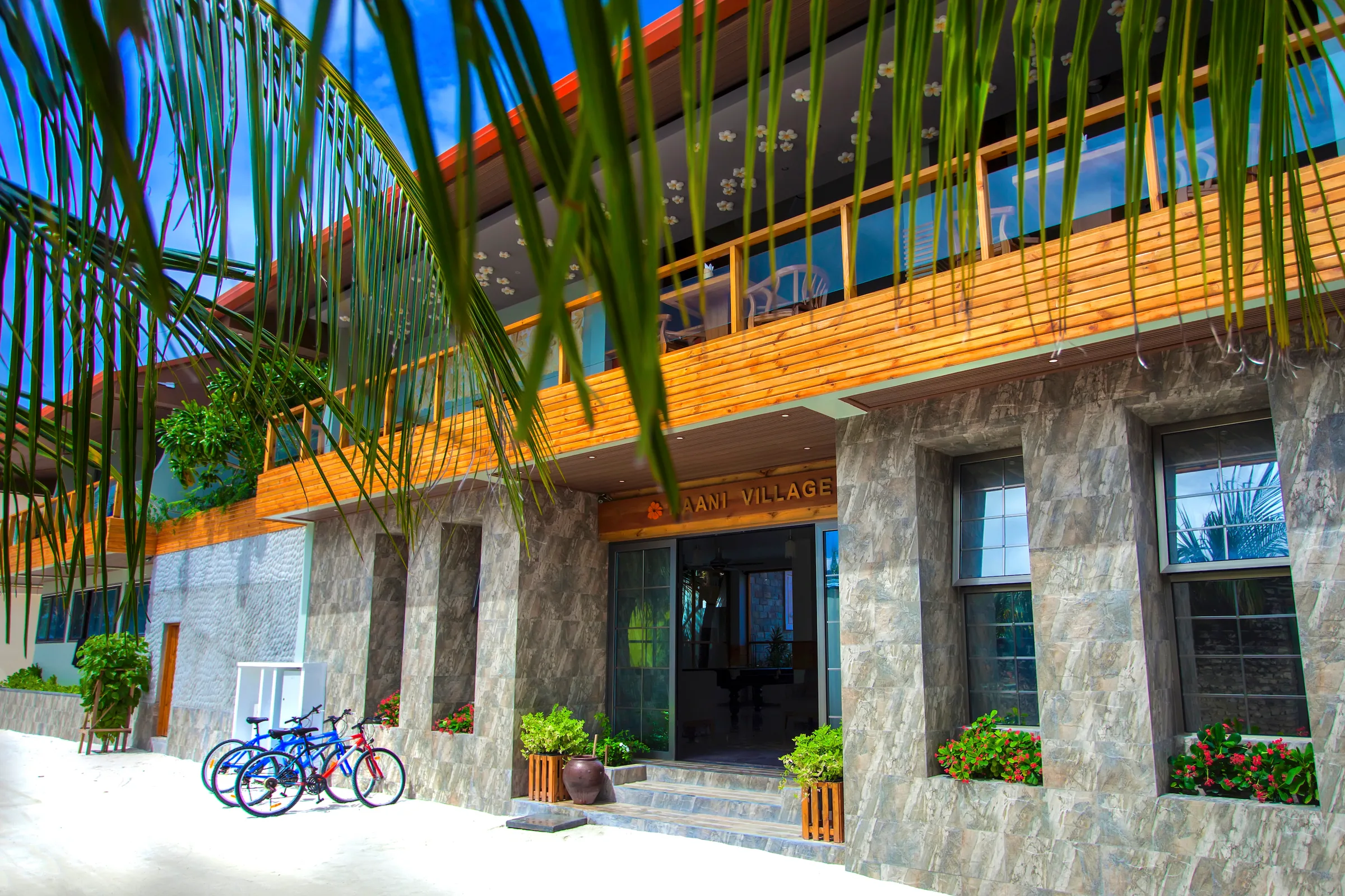 Kaani Village & Spa, K.Maafushi